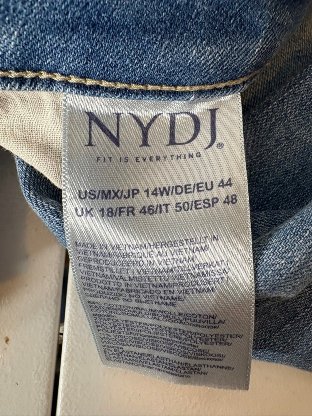 NYDJ Light Blue Cropped Wide-Leg Capris 1470 - Picture 6 of 11